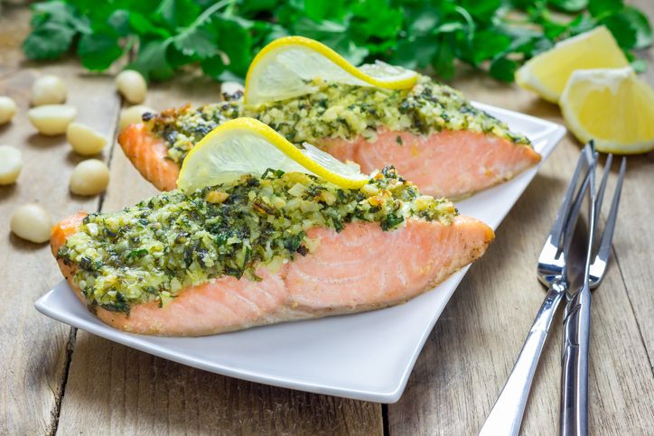 Pavés de saumon en croûte d'herbes Pavés de saumon en croûte d'herbes